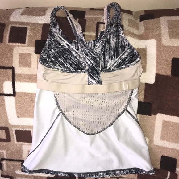LULULEMON cross back tank heat wave black and white size 4 - Picture 9 of 14